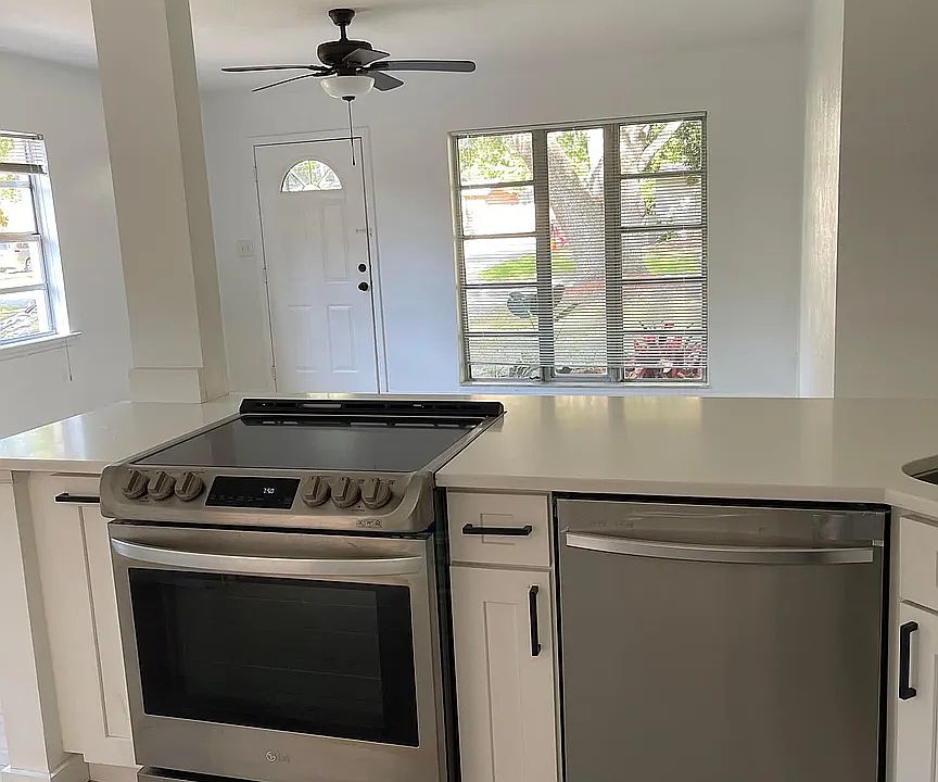 1st image of 4459 Neptune Dr SE