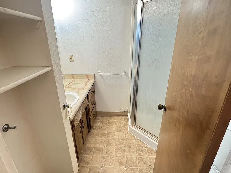 410 Pine St #3 — Photo 11