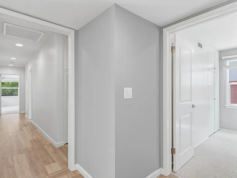 384 Knight Way — Photo 17