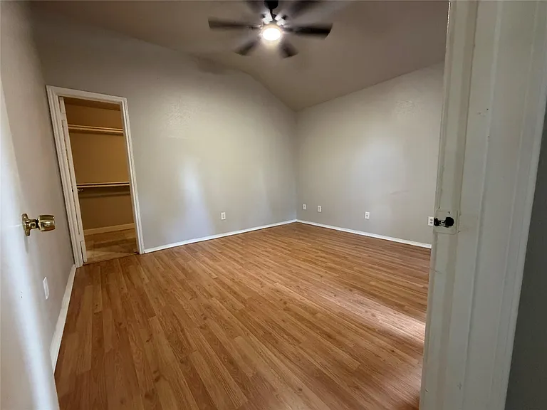 11050 Rainbow Glen Dr — Photo 4