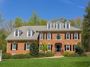 2406 Latham Ct, Midlothian, VA 23113