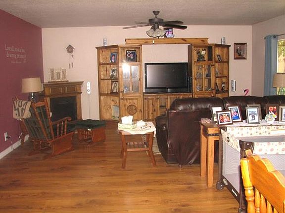 4th image of 314 County Road 3432