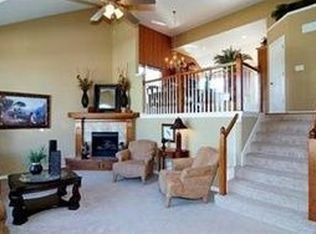 11011 Kane Dr, Kansas City, KS 66109