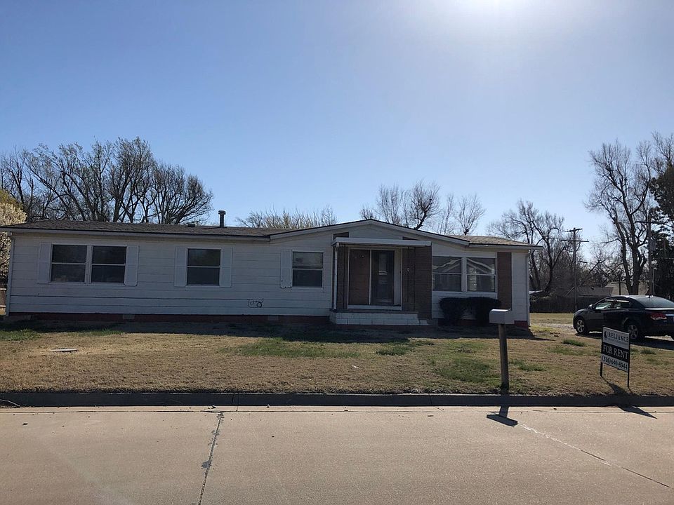 1st image of 304 N Westland Dr