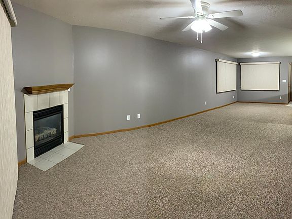 Living Rm, Fireplace