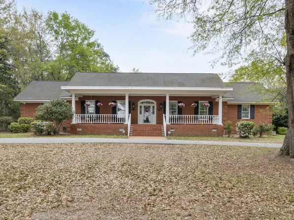 1010 Club Ln, Sumter, SC 29154