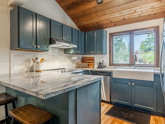 2nd image of 3005 Meridian Blvd #8