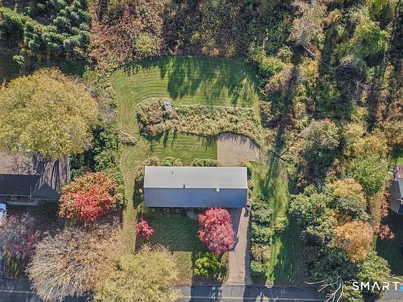 3rd image of 34 Hoskins Road