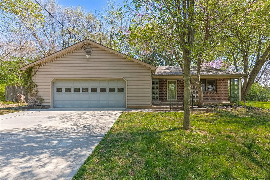 7004 Hieb Ln photo 1
