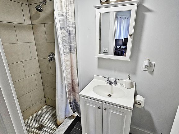 3rd image of 240 Crescent St #11160572