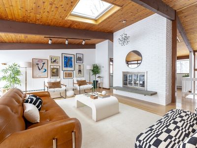 134 Rangeley Rd, Brookline, MA, 02467