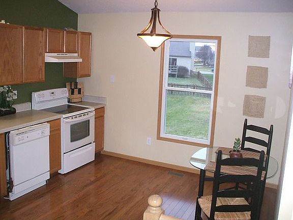 Large eat-in kitchen