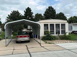 248 Valley View Ct, Kearney, NE 68847