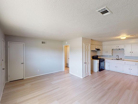 4th image of 103 N Frankfort Ave