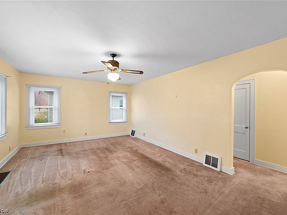 3rd image of 41860 Emerson Ct