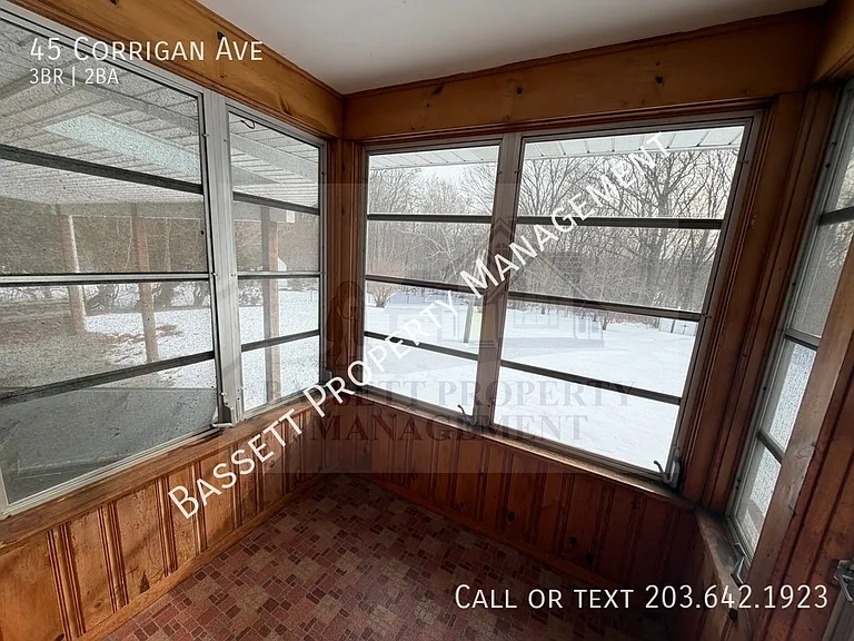45 Corrigan Ave — Photo 10