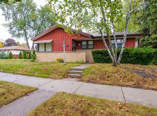 4530 N 87th St, Milwaukee, WI