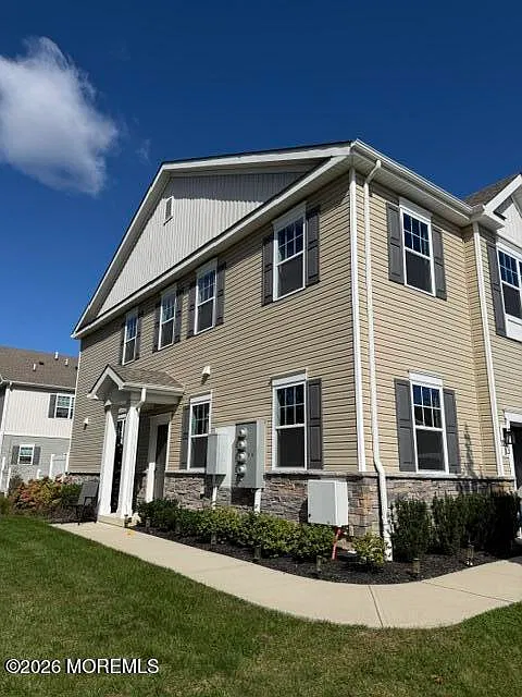 3 bed, 2.5 bath, 1859 sqft, $4,500 — Photo 1