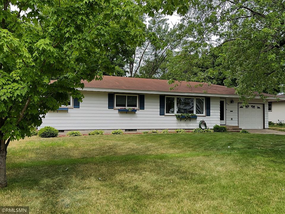 1st image of 805 21st Ave N