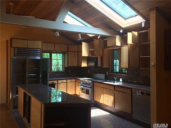 3rd image of 7 Metcale Ln
