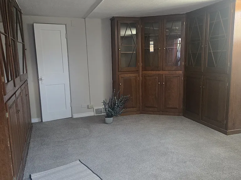 1630 Perry St #B — Photo 2