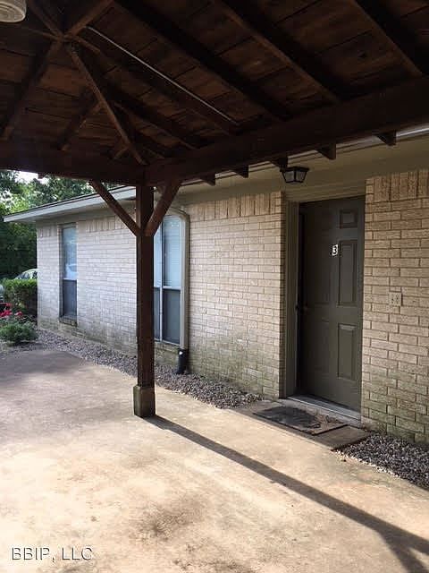 2nd image of 2602 Lamar Ave APT 3B