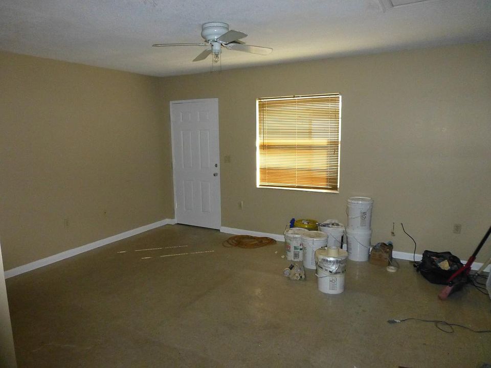 1st image of 1049 Jewel Ave