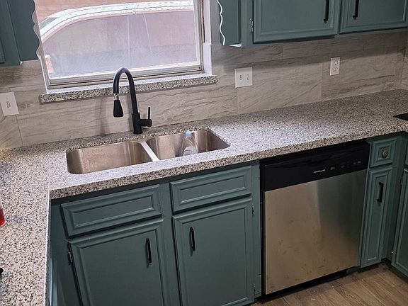 4th image of 6215 Bankside Dr