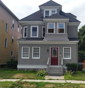 27 Bloomfield St, Springfield, MA, 01108