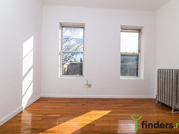 5th image of 22 Saint Nicholas Pl APT 42