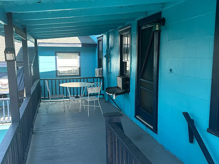 712 Florida Ave #6 — Photo 10