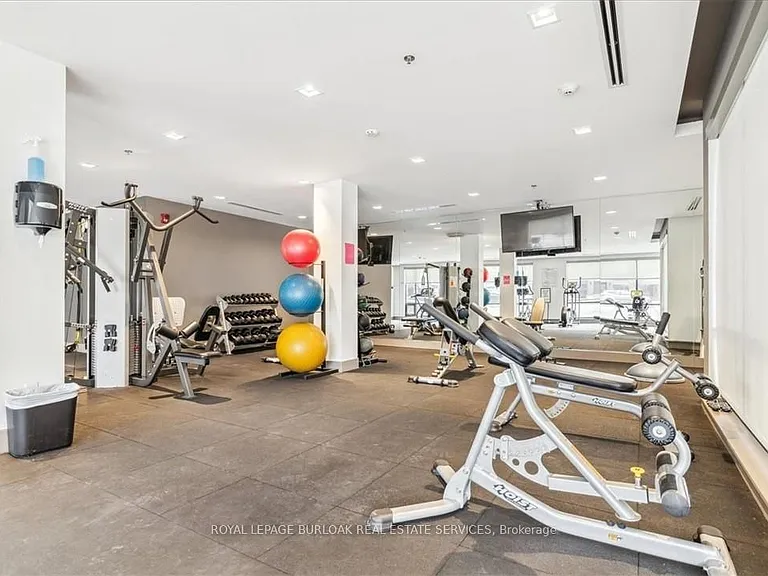 10 Esplanade Ln #215 — Photo 41