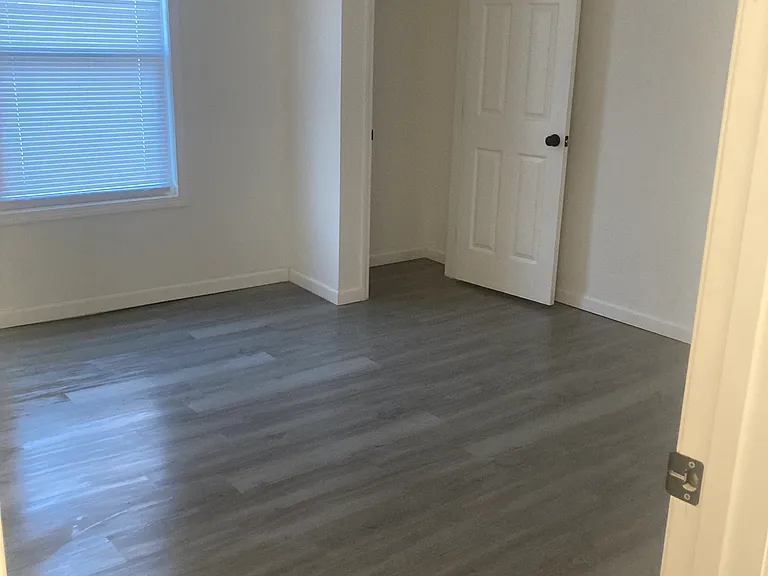 1410 Jones St — Photo 6