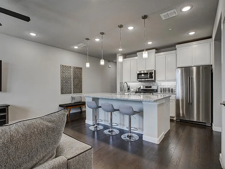 1317 Pebblebrook Dr — Photo 40
