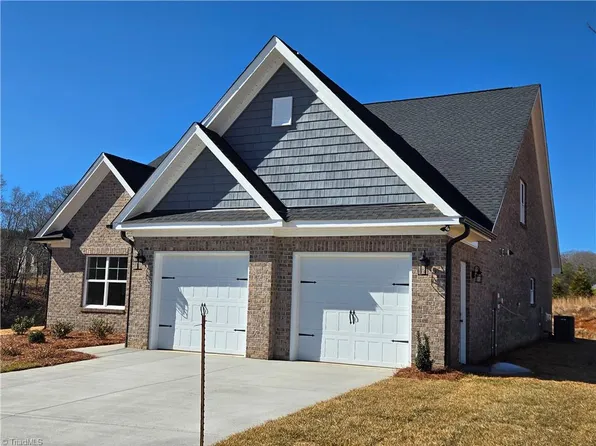 119 Jasper Ct, King, NC 27021