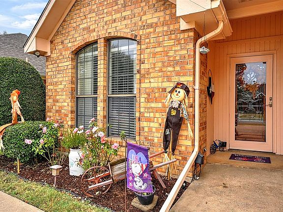 5th image of 313 Forest Creek Dr