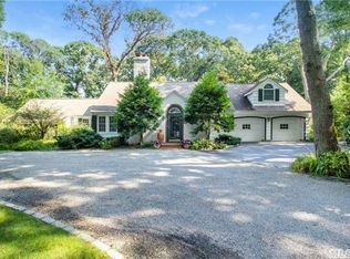 17 Highwood Rd, Setauket, NY 11733