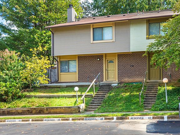 2nd image of 10605 Summer Oak Ct