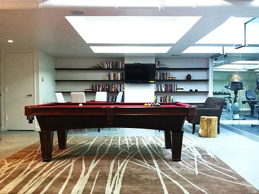 Rented by Hakimian Management | media 28