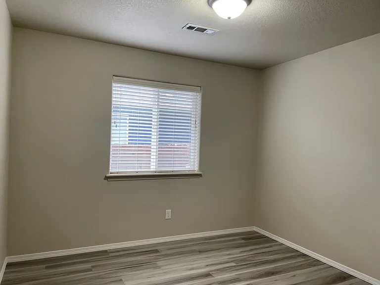 3564 Avenue G — Photo 17