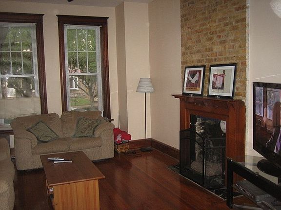 2nd image of 2526 N Linden Pl