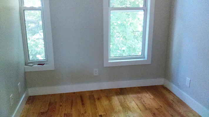 Rented by The Hamilton Group | media 21