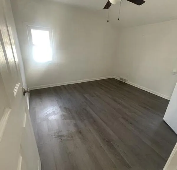 326 Northland Ave — Photo 4