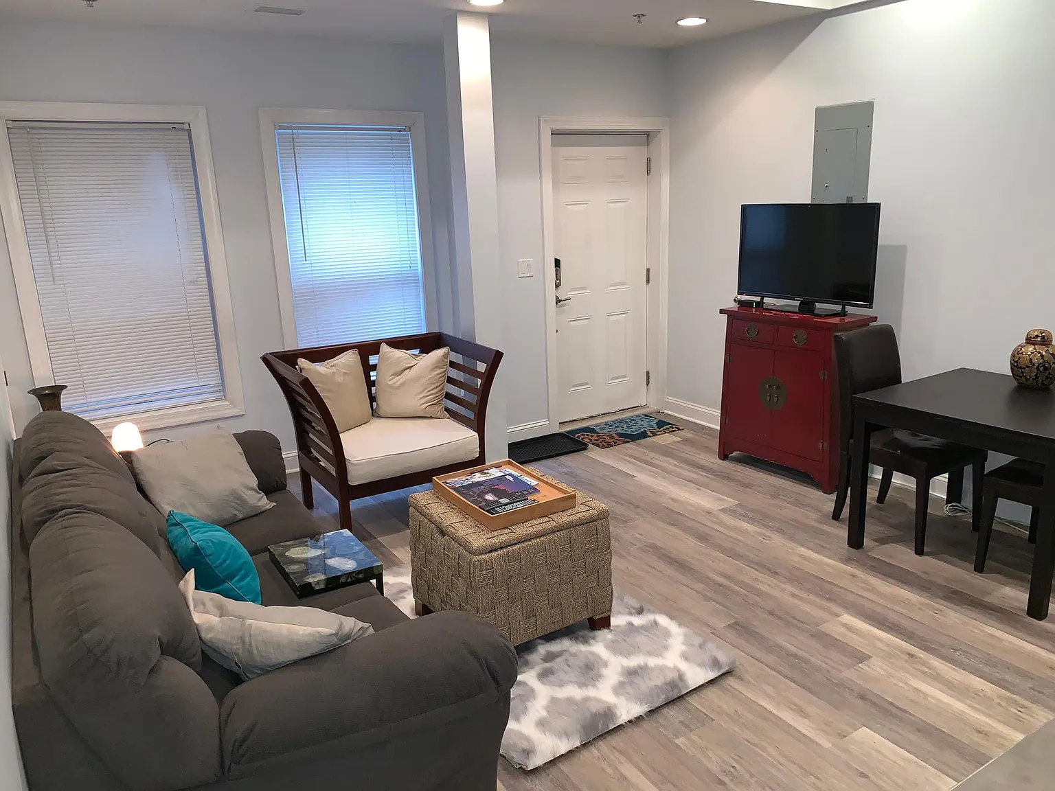 1 bed, 900 sqft, $1,880 — Photo 4