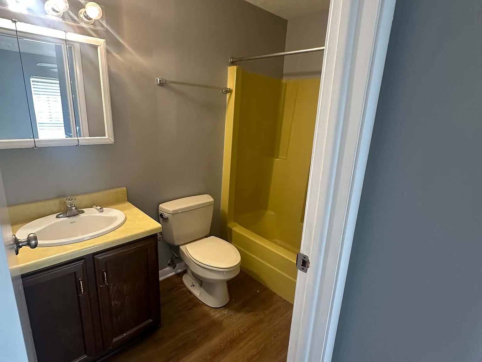 1 bed, $650 — Photo 2
