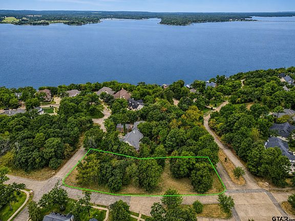 2nd image of Eagles Bluff Blvd