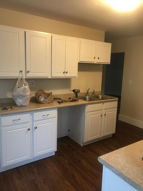 Kitchen, open slot is for dishwasher