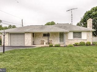 2349 3rd Ave, York, PA 17402