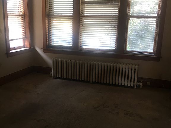 4th image of 1405 S 59th Ct