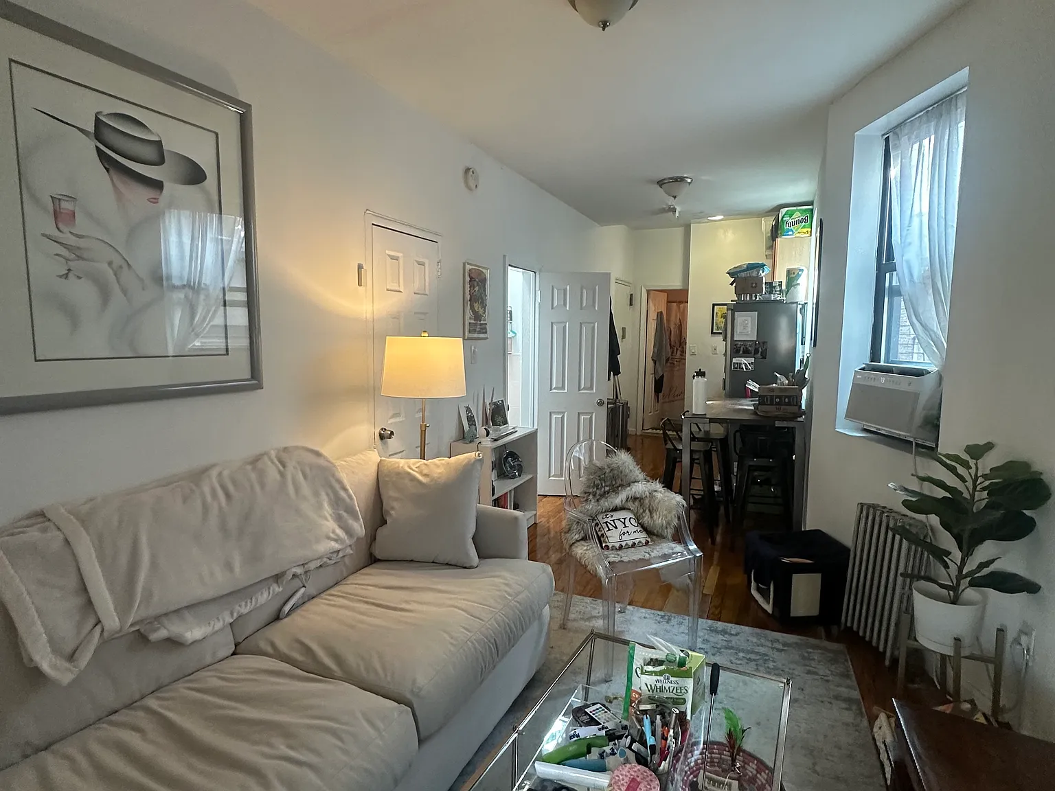 526 East 11th Street — Photo 4
